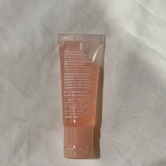 ๐ธ *Brand New* Clinique Skincare Bundle ๐ธ - Picture 5 of 5